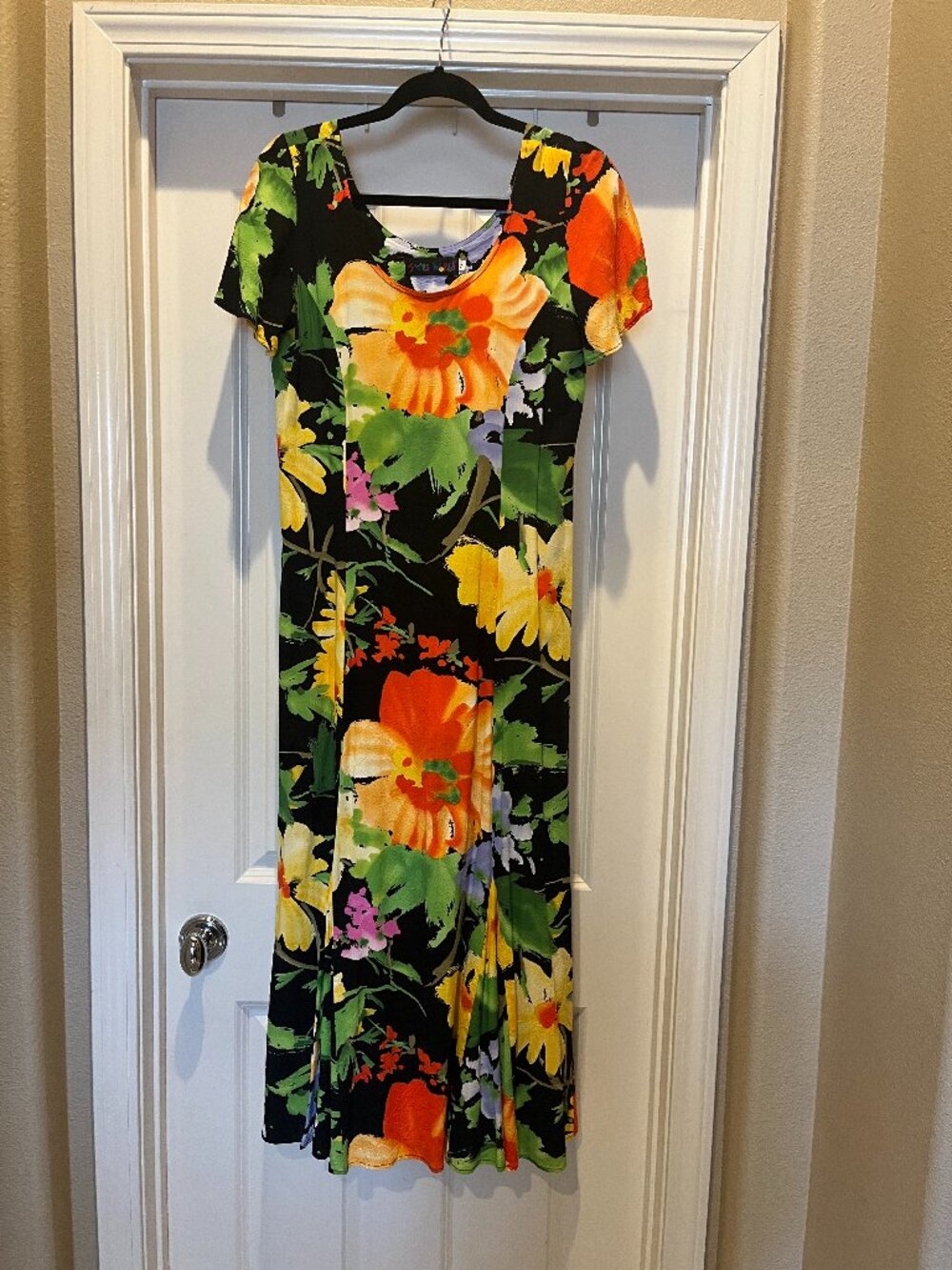 Jams World Black, Yellow, Orange Gorgeous Floral Maxi Dress, Size S